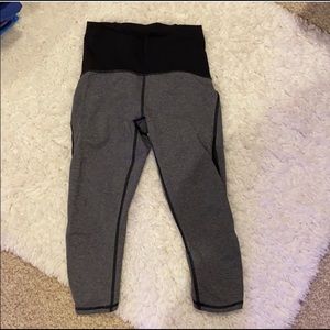 Lululemon gray crop leggings